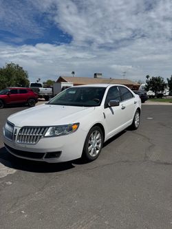 2011 Lincoln MKZ