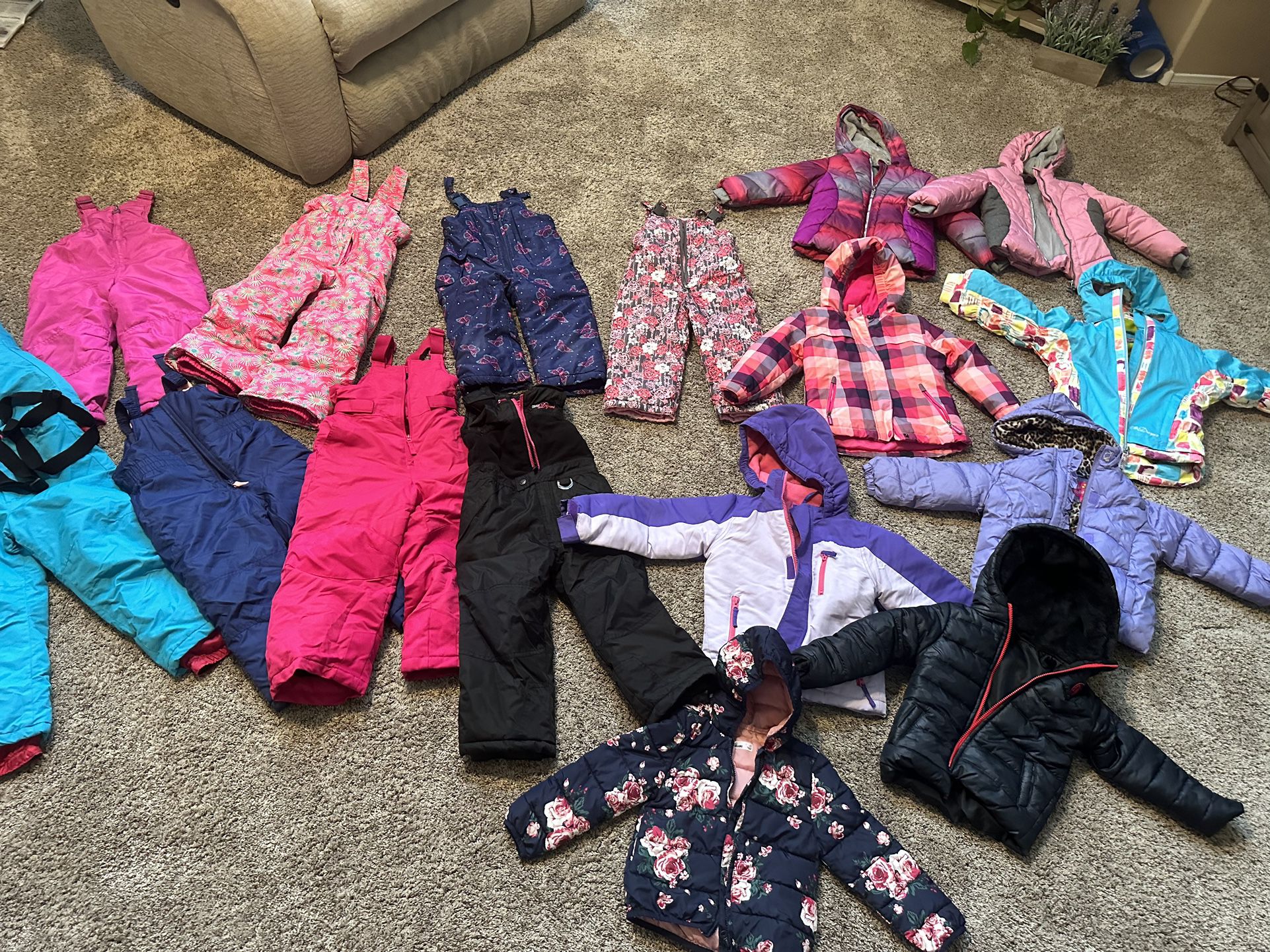 *Girls And Boys Winter Coats And Snow Pants Size 4**