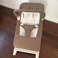  Baby Delight Bouncer – Great Condition