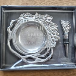 NEW IN BOX Beekman Home Wine Coaster And Bottle Stopper.