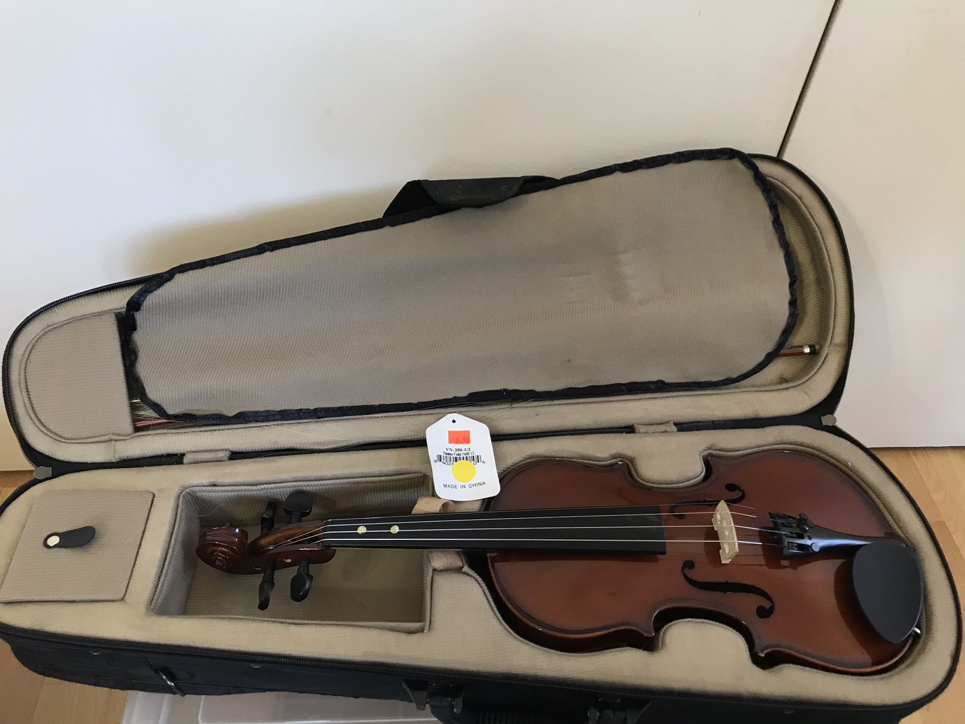 Palatino VN-350-1/2 Campus Violin Outfit, 1/2 Size (NEEDS NEW BOW)
