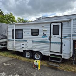 2004 Nash 5th Wheel----23ft