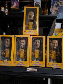 Lakers bobblehead
