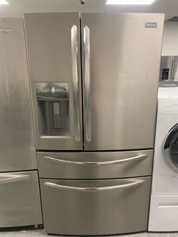 Frigidaire Gallery 4-Door French Door Refrigerator