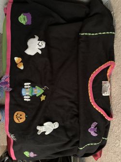 Very cute Quacker Factory Heavily Decorated Halloween Sweater