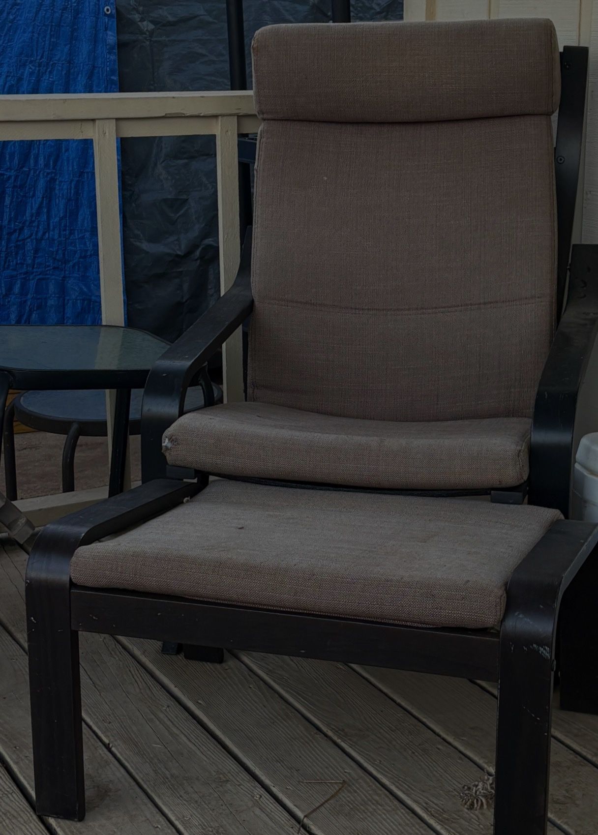 Comfy Chair With Ottoman 