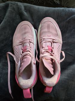 Ways of Wade volleyball shoes