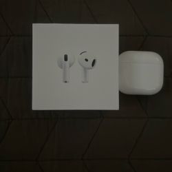 Like New Apple AirPods 4 