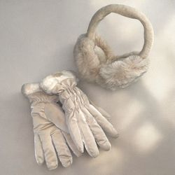 winter/snow gloves & ear warmers set