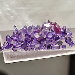 Wow !! 11.25ct Of Natural Brazilian Amethyst Assorted Gem Stones !!