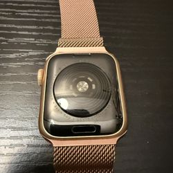 📲 Apple Watch Series 6 – 40mm Rose Gold