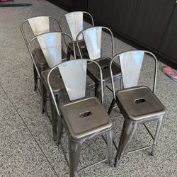 6 Bar Stools 
