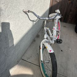 Girls White Bike With Hearts 