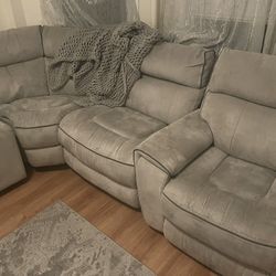 Gray Sectional Couch 