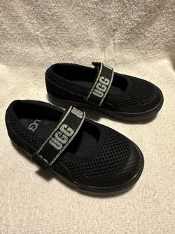 Toddler Ugg shoes