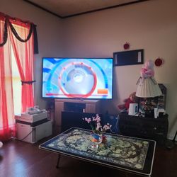 2 TV S One 60  And The Other One Is 75 