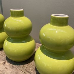 Crate & Barrel Yoko Flower Vases (qty 7) Lime Green 