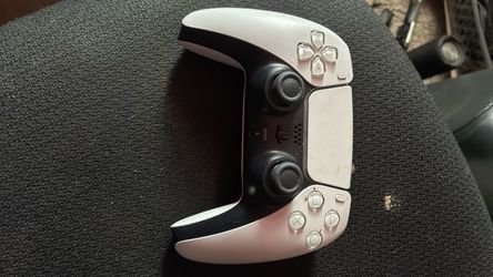 PS5 CONTROLLER