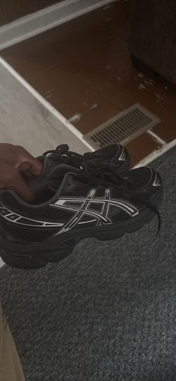 ASICS gel 1130 black size 5.5