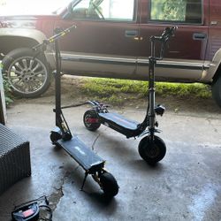 Laotie & Slach electric Scooters
