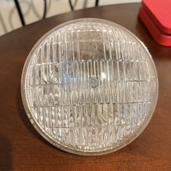 GE 4551 Sealed Beam Lamp 28V 250W – Aircraft Surplus Convair 440 – NOS Lamp 