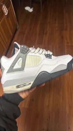 Size 8 jordan 4 white cement