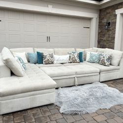 Large Sectional Couch/ Sofa Trundle Bed 