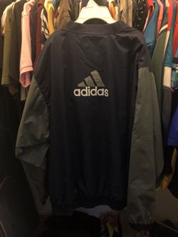 VINTAGE ADIDAS WINDBREAKER