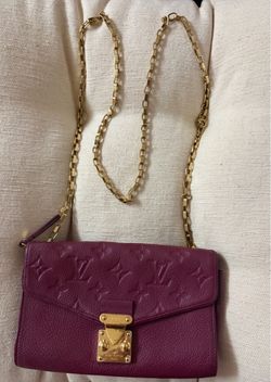 Louis Vuitton Plum Pochette