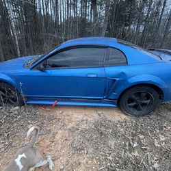 2000 Ford Mustang