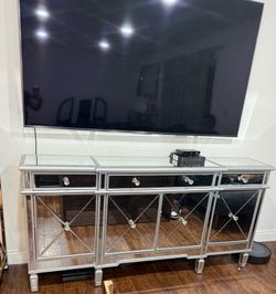 Glass cabinet