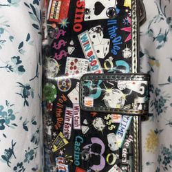 Relic Women’s “Have A Blast w/ Friends At The Casino” Wallet