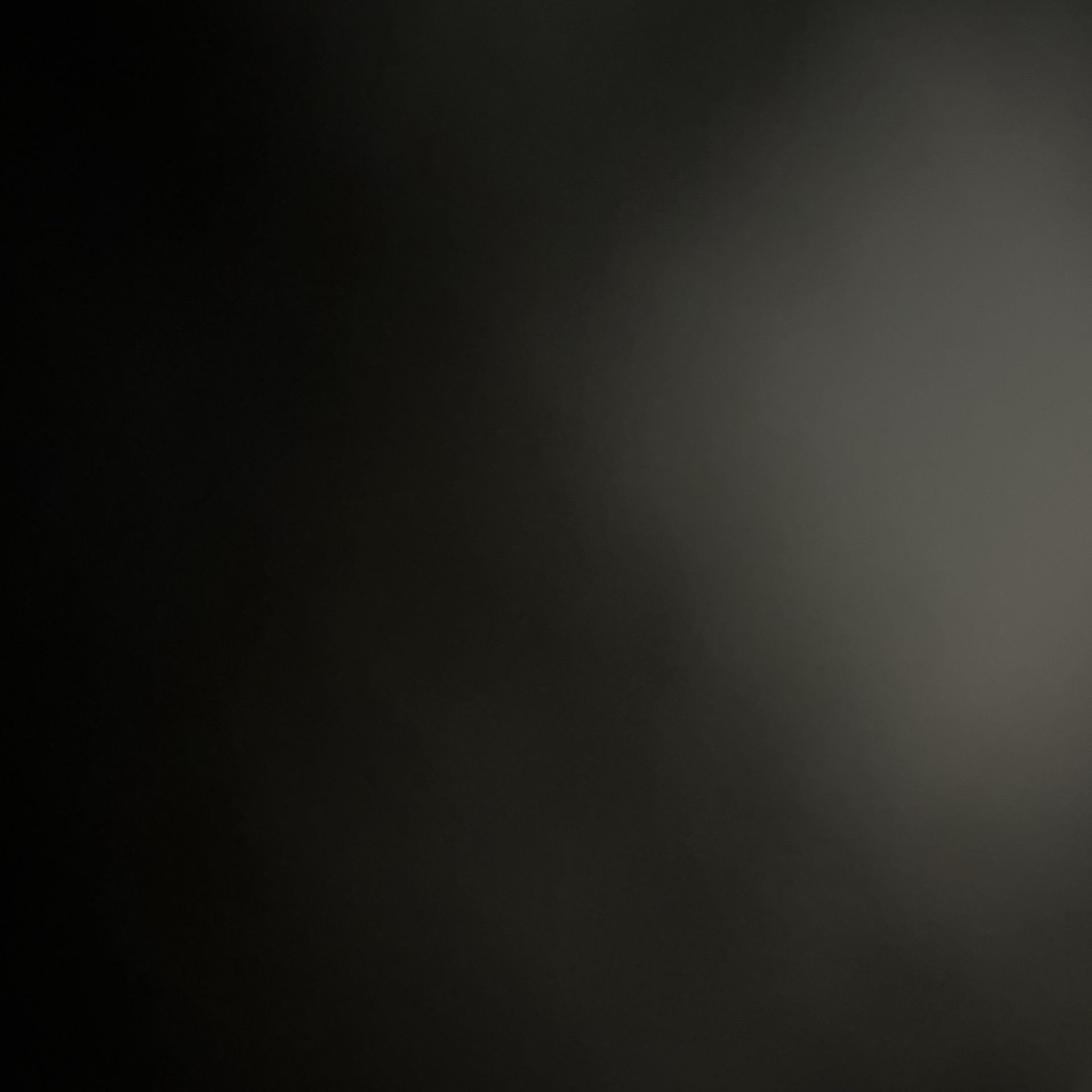 / Plastic Base With Metal Chain