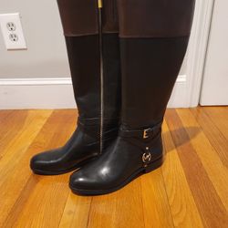 
MICHAEL Michael Kors - Preston Boot
