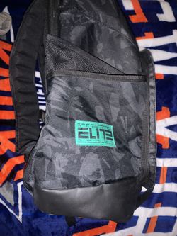 Nike Elite Backpack (Green and Black) for Sale in New York, New York -  OfferUp