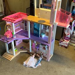 Barbie Dreamhouse