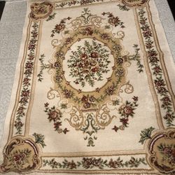 5 FT X 3 FT 9 IN AREA RUGS
