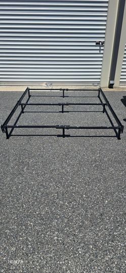 😎 Twen, full or queen metal bed frame (DELIVER OPTION)
