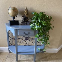 Entryway Table $120