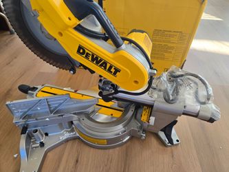DEWALT 12"/Pulg/po (305mm)DOUBLE BEVEL pound SLIDING MITER SAW New