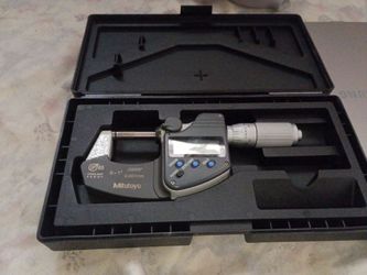 Digital Micrometer