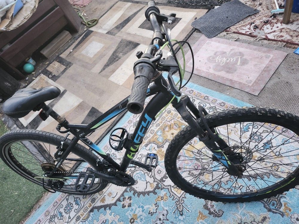 MOUNTAIN BIKE HUFFY 26INCH 18SPEED SHIMANO DISC BRAKE VERY GOOD