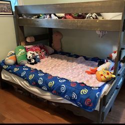 Twin Over Queen Bunkbed 