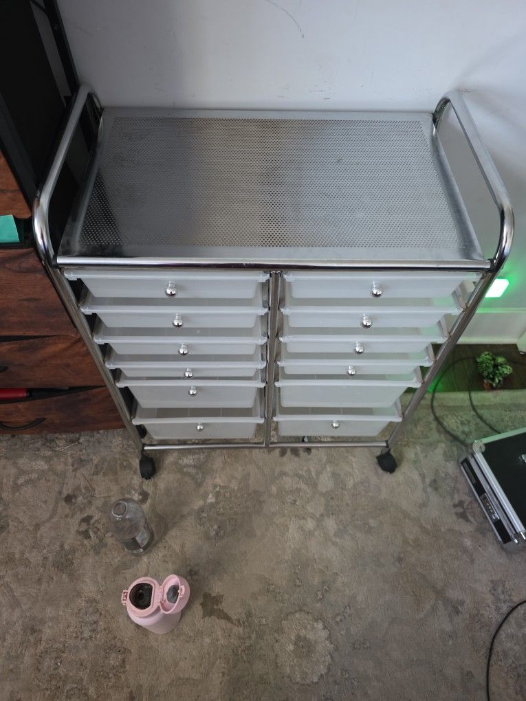 12-Drawer Art Cart