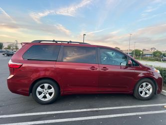 Toyota sienna 2015