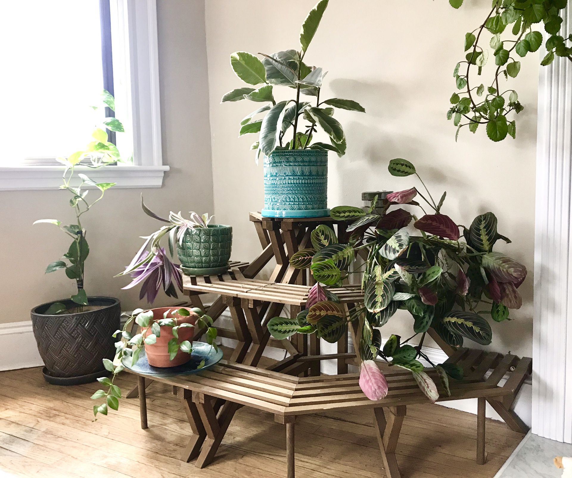 Indoor/Outdoor Rustic Brown Wood Plant Stand Shelf