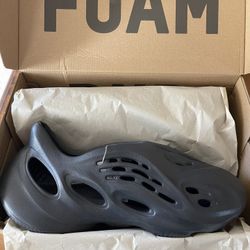 Brand New Adidas Yeezy Foam Runner Onyx (HP8739) Men’s Size 12