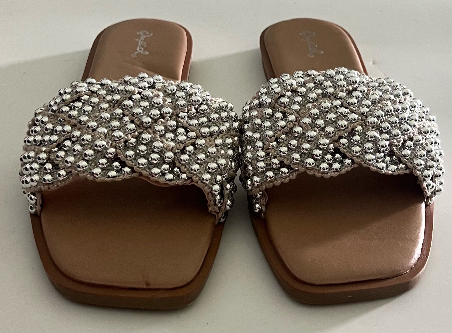 Women’s Qupid Beaded Flat Sandals Slide On Size 8