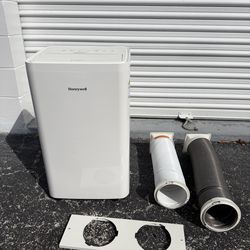 Honeywell HW4CEDAWW0 14,000 BTU Portable Air Conditioner.