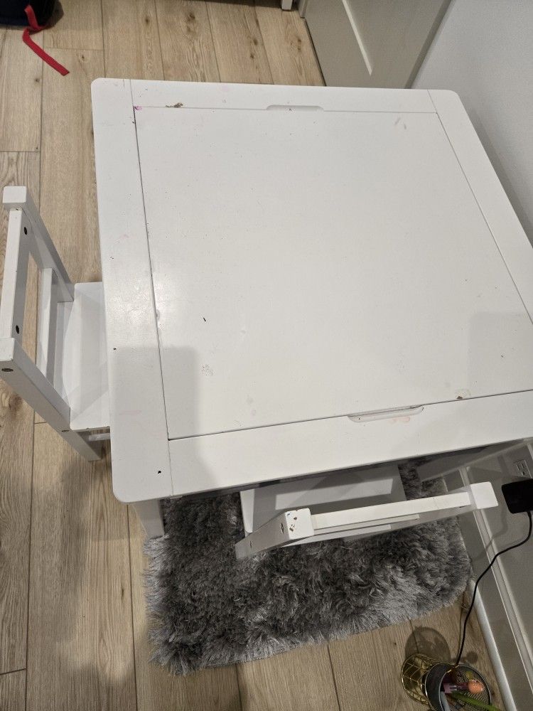 Kids table 2 In 1